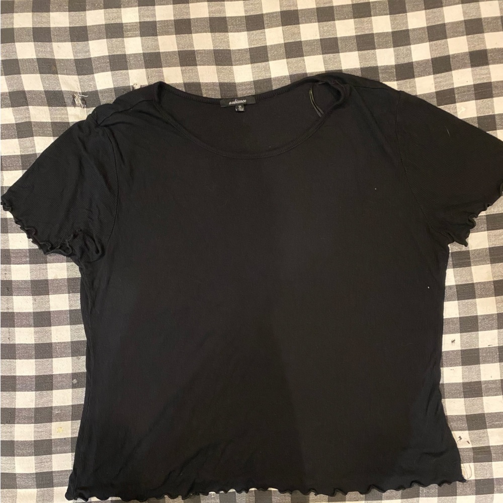 Simple black Tee from ambiance in a size 2X